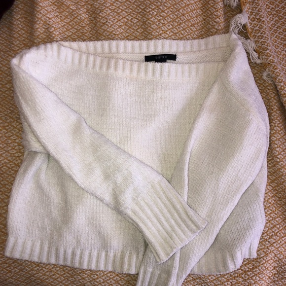 Forever 21 wide neck cropped white sweater - Picture 3 of 3